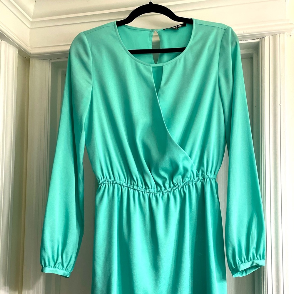 Cute dress!